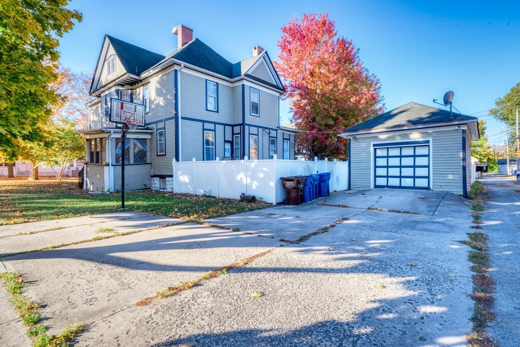 214 W North Street
