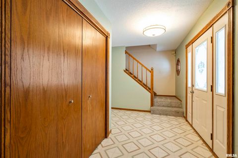 Tiny photo for 4406 REGENCY Place, Davenport, IA 52806 (MLS # QC4269635)