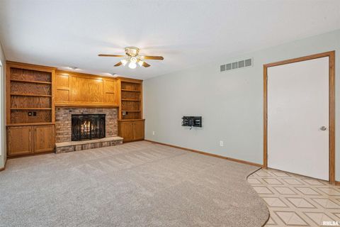 Tiny photo for 4406 REGENCY Place, Davenport, IA 52806 (MLS # QC4269635)