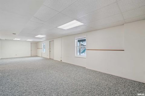 Tiny photo for 4406 REGENCY Place, Davenport, IA 52806 (MLS # QC4269635)