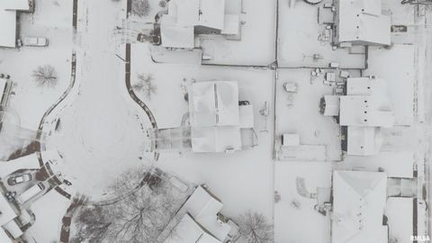 Tiny photo for 4406 REGENCY Place, Davenport, IA 52806 (MLS # QC4269635)