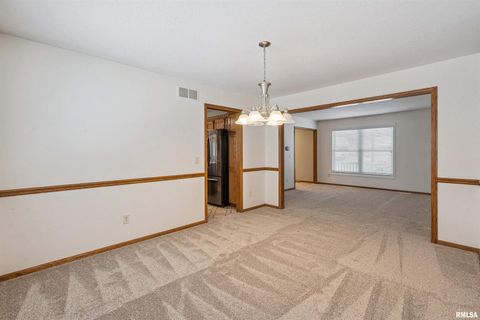 Tiny photo for 4406 REGENCY Place, Davenport, IA 52806 (MLS # QC4269635)