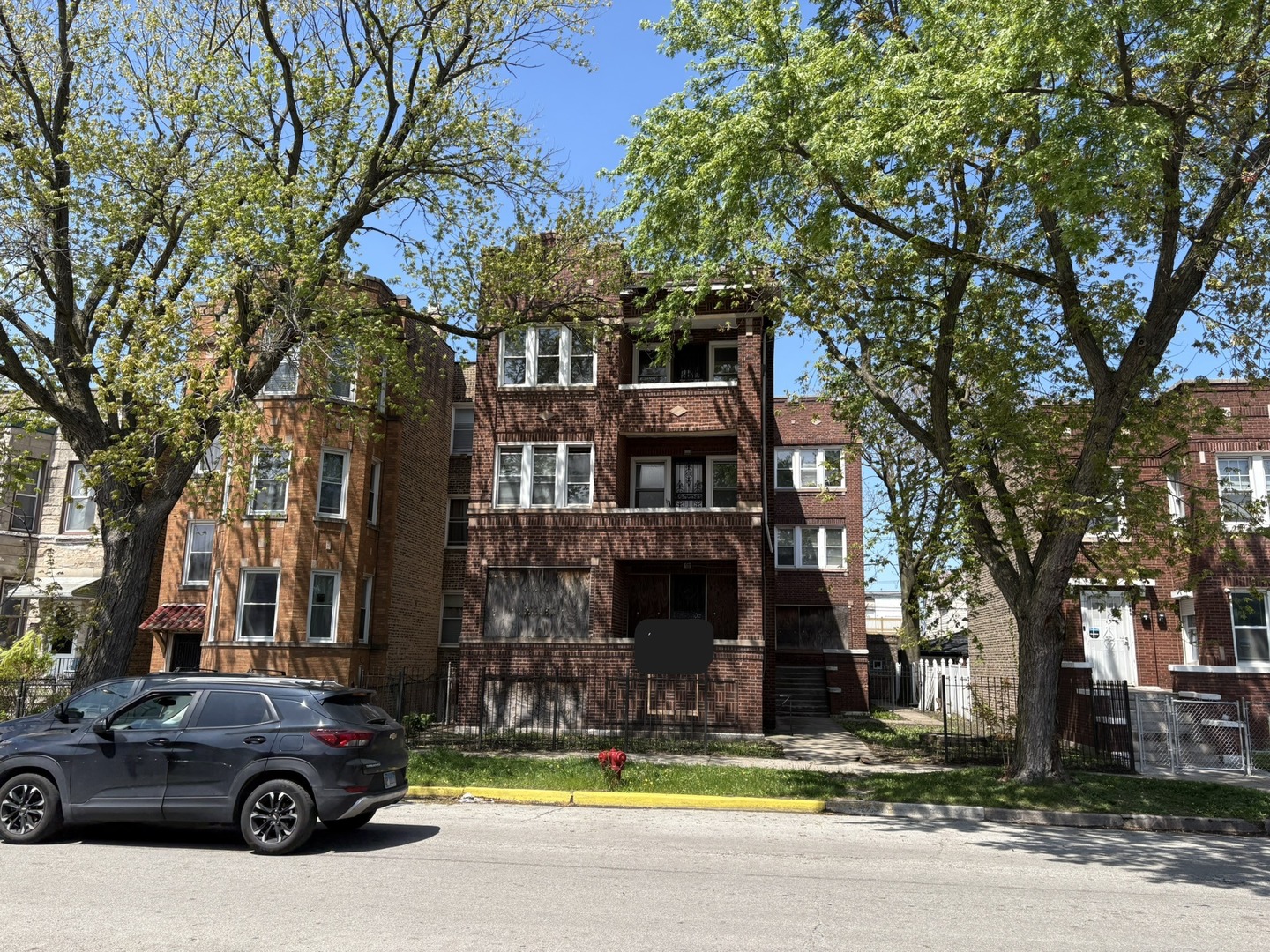 1526 E 72nd Place