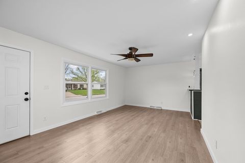 Tiny photo for 933 34th Avenue, East Moline, IL 61244 (MLS # 12621148)