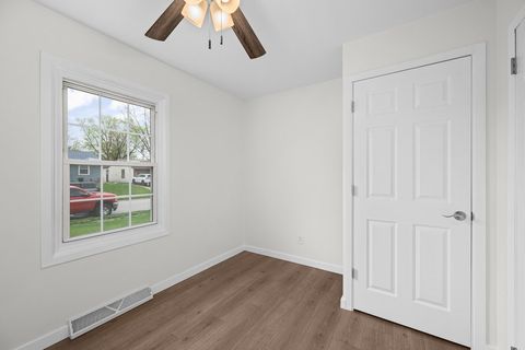 Tiny photo for 933 34th Avenue, East Moline, IL 61244 (MLS # 12621148)