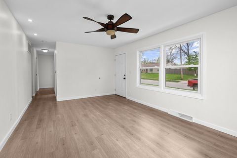 Tiny photo for 933 34th Avenue, East Moline, IL 61244 (MLS # 12621148)