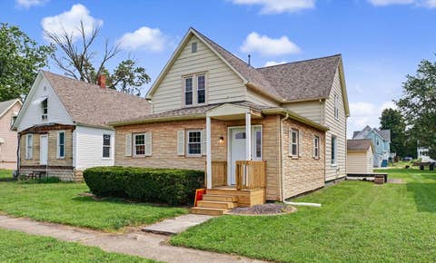 Photo of 408 N State Street, Gibson City, IL 60936 (MLS # 12728409)