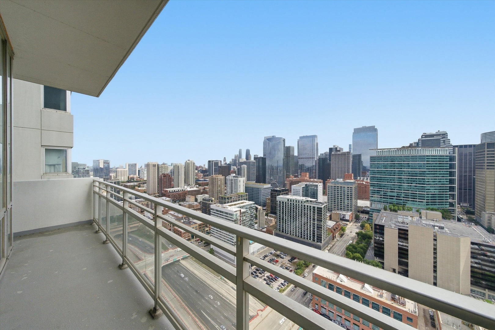 737 W Washington Boulevard 3406