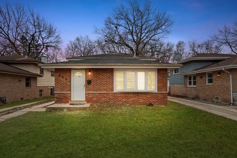 A home in Dolton