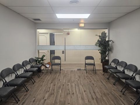 Tiny photo for 10540 W Cermak Road #2, Westchester, IL 60154 (MLS # 12569109)