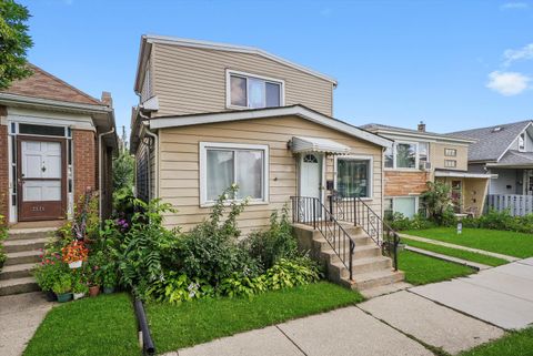 Tiny photo for 2119 N Mcvicker Avenue, Chicago, IL 60639 (MLS # 12455131)