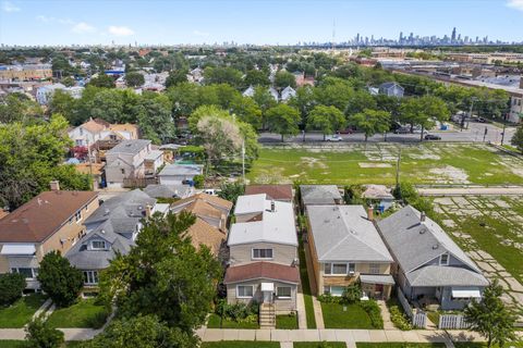 Tiny photo for 2119 N Mcvicker Avenue, Chicago, IL 60639 (MLS # 12455131)