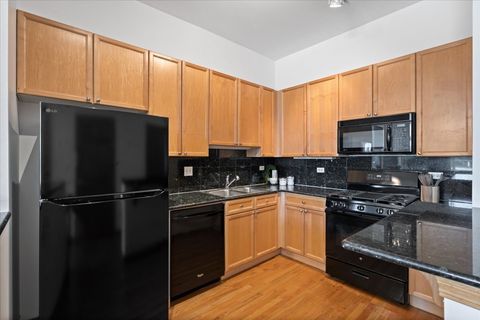 Tiny photo for 3160 N Lincoln Avenue #310, Chicago, IL 60657 (MLS # 12478472)