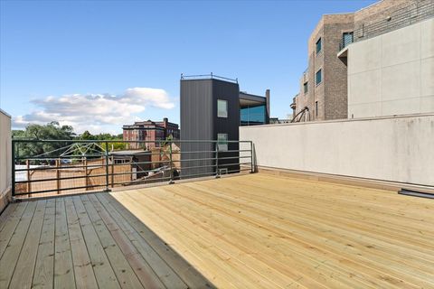 Tiny photo for 3160 N Lincoln Avenue #310, Chicago, IL 60657 (MLS # 12478472)