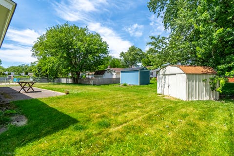 Tiny photo for 214 Greenbriar Street, Elk Grove Village, IL 60007 (MLS # 12667172)