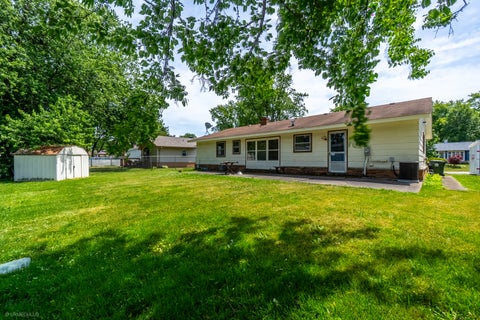 Tiny photo for 214 Greenbriar Street, Elk Grove Village, IL 60007 (MLS # 12667172)