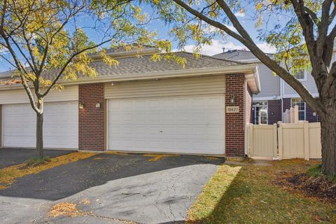 Tiny photo for 18627 W Point Drive, Tinley Park, IL 60477 (MLS # 12503168)