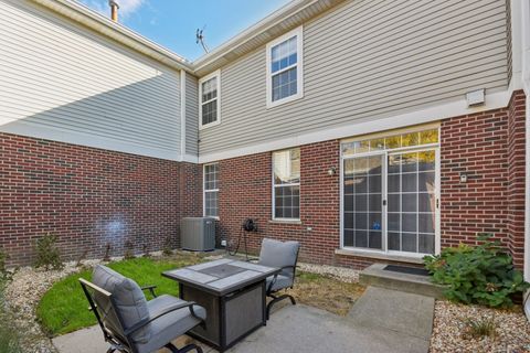 Tiny photo for 18627 W Point Drive, Tinley Park, IL 60477 (MLS # 12503168)