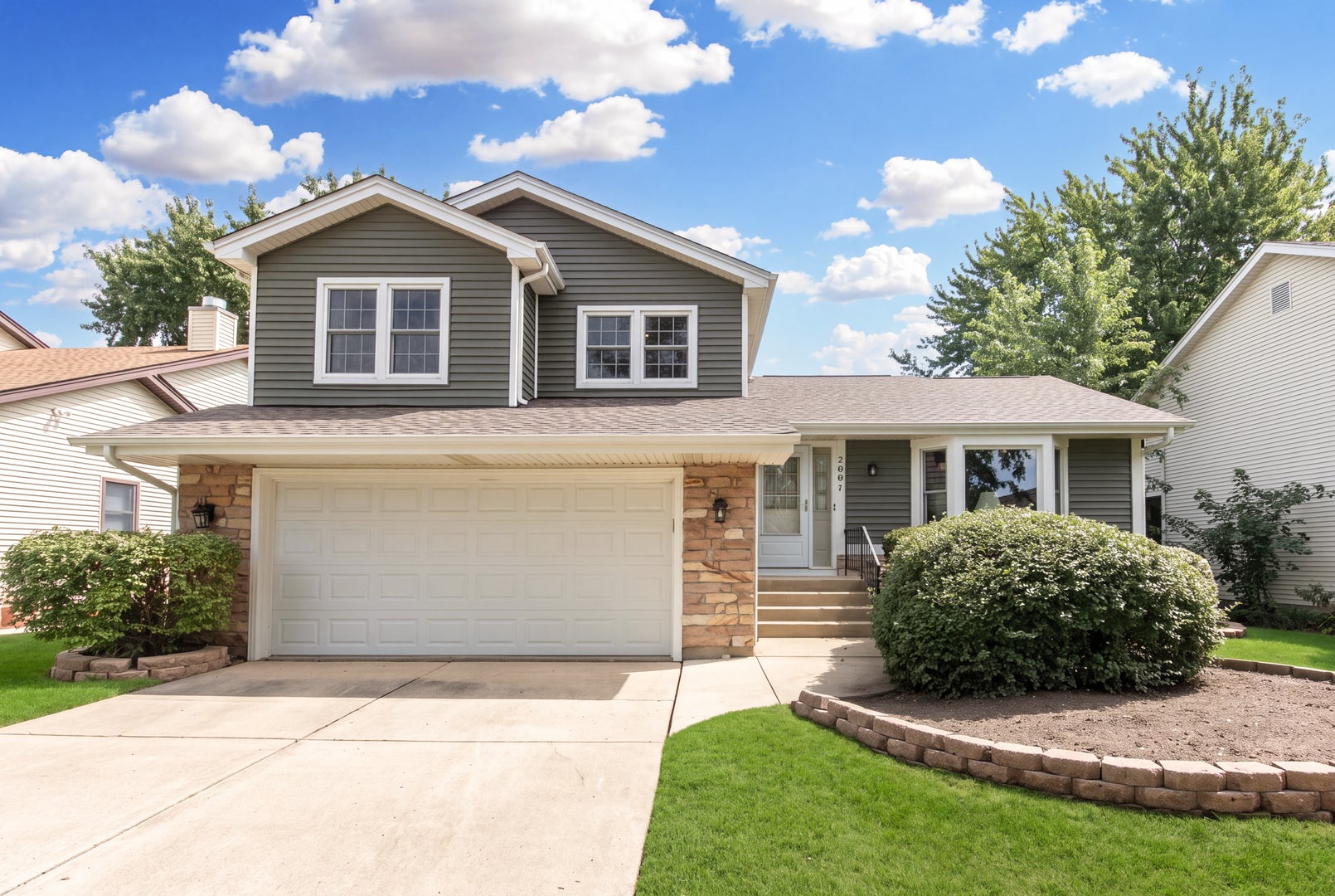 795 Cardinal Lane