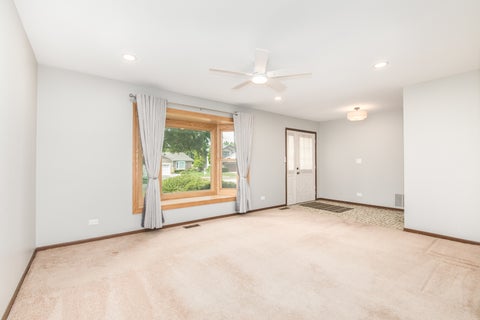 Tiny photo for 795 Cardinal Lane, Elk Grove Village, IL 60007 (MLS # 12751771)