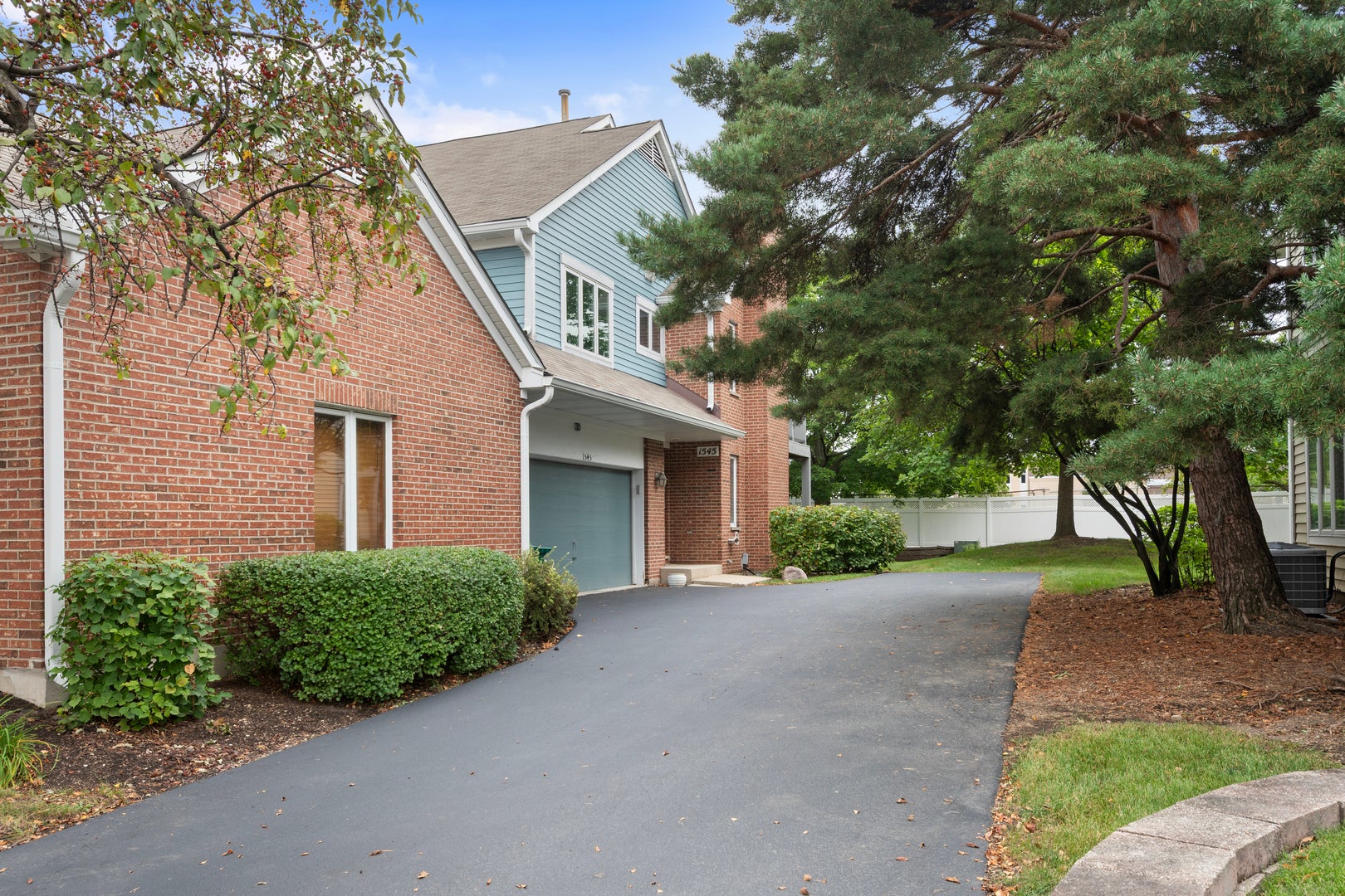 1545 N Courtland Drive