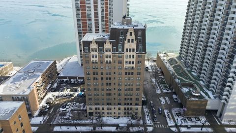 Tiny photo for 6101 N Sheridan Road #12E, Chicago, IL 60660 (MLS # 12560838)