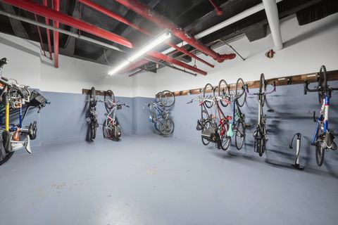 Tiny photo for 6101 N Sheridan Road #12E, Chicago, IL 60660 (MLS # 12560838)