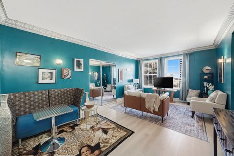 Tiny photo for 6101 N Sheridan Road #12E, Chicago, IL 60660 (MLS # 12560838)