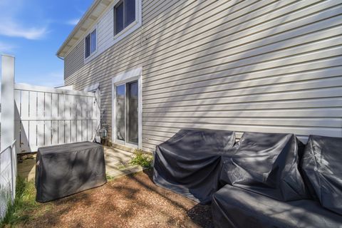 Tiny photo for 1495 Cornell Court #1495, Hoffman Estates, IL 60169 (MLS # 12627190)