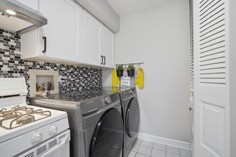 Tiny photo for 1495 Cornell Court #1495, Hoffman Estates, IL 60169 (MLS # 12627190)