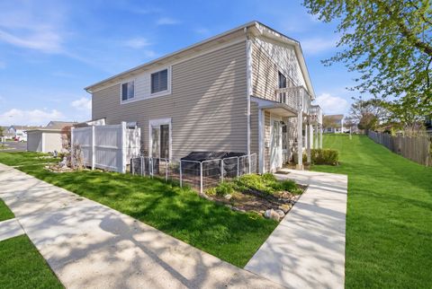 Tiny photo for 1495 Cornell Court #1495, Hoffman Estates, IL 60169 (MLS # 12627190)