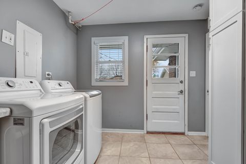 Tiny photo for 9417 S 76th Court, Hickory Hills, IL 60457 (MLS # 12513150)