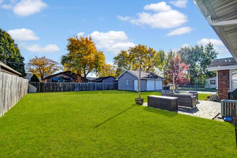 Tiny photo for 9417 S 76th Court, Hickory Hills, IL 60457 (MLS # 12513150)