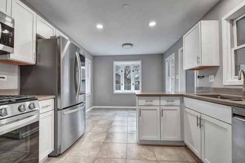 Tiny photo for 9417 S 76th Court, Hickory Hills, IL 60457 (MLS # 12513150)