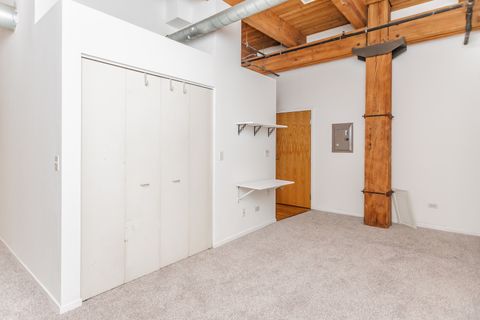 Tiny photo for 625 W Jackson Boulevard #212, Chicago, IL 60661 (MLS # 12531942)