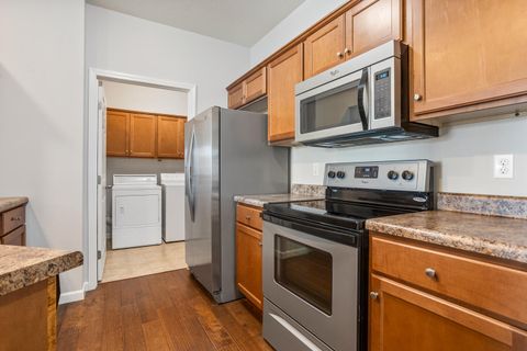 Tiny photo for 3048 E Stillwater Landing #101, Urbana, IL 61802 (MLS # 12475712)