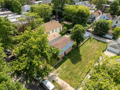 Tiny photo for 7116 S University Avenue, Chicago, IL 60619 (MLS # 12765801)