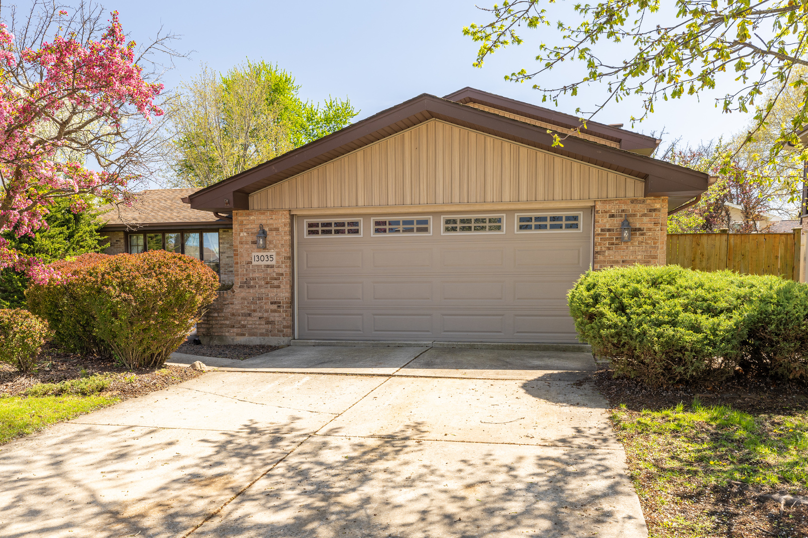 13035 Meadowlark Court