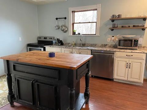 Tiny photo for 2928 E 15th Road, Ottawa, IL 61350 (MLS # 12562564)