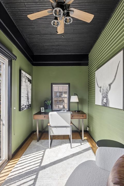 Tiny photo for 102 S Quincy Street, Hinsdale, IL 60521 (MLS # 12602698)