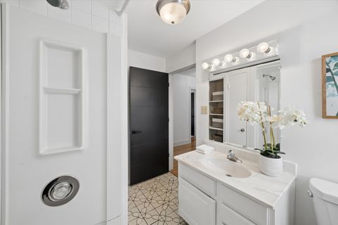 Tiny photo for 102 S Quincy Street, Hinsdale, IL 60521 (MLS # 12602698)