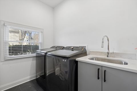 Tiny photo for 102 S Quincy Street, Hinsdale, IL 60521 (MLS # 12602698)