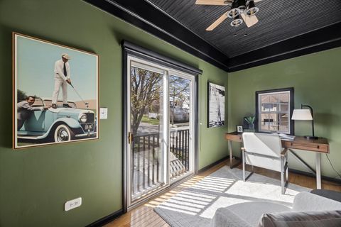 Tiny photo for 102 S Quincy Street, Hinsdale, IL 60521 (MLS # 12602698)