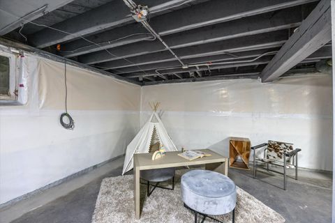 Tiny photo for 102 S Quincy Street, Hinsdale, IL 60521 (MLS # 12602698)