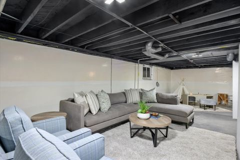 Tiny photo for 102 S Quincy Street, Hinsdale, IL 60521 (MLS # 12602698)