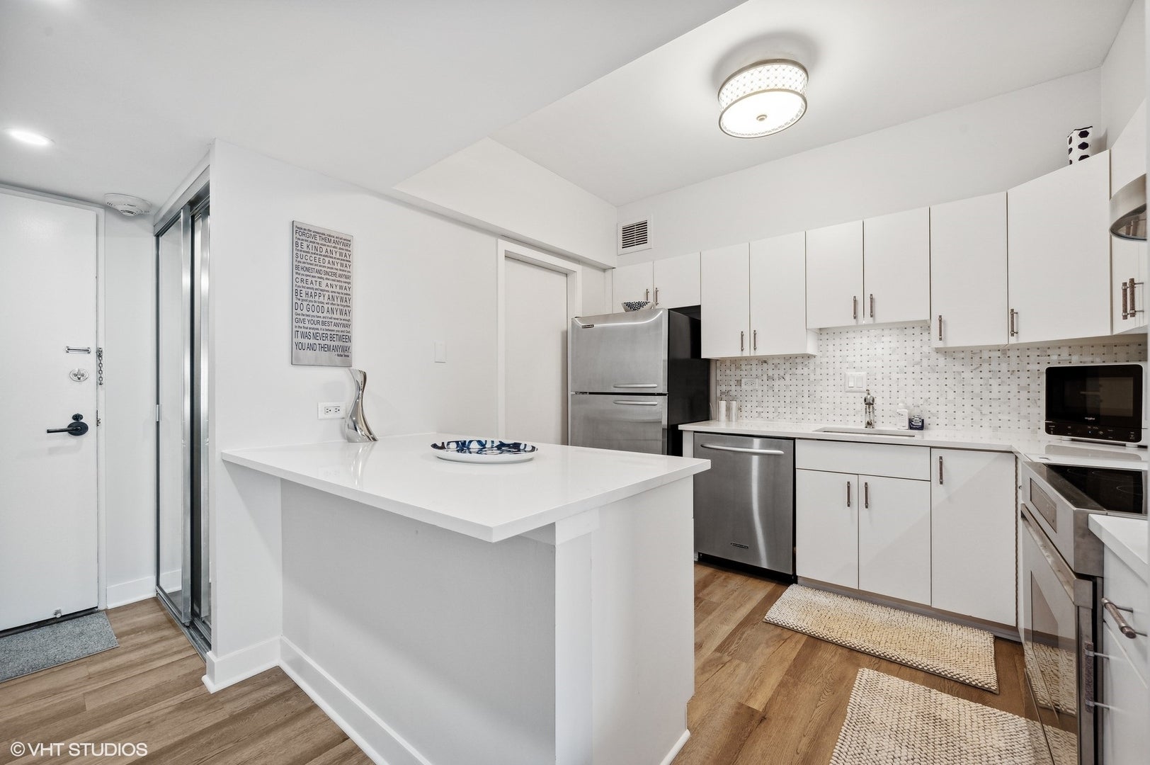 175 E Delaware Place 5609