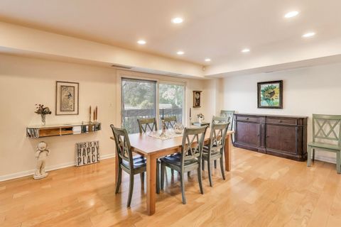 Tiny photo for 3955 Mission Hills Road #D, Northbrook, IL 60062 (MLS # 12466734)