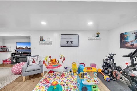 Tiny photo for 10840 S Kolmar Avenue, Oak Lawn, IL 60453 (MLS # 12525438)