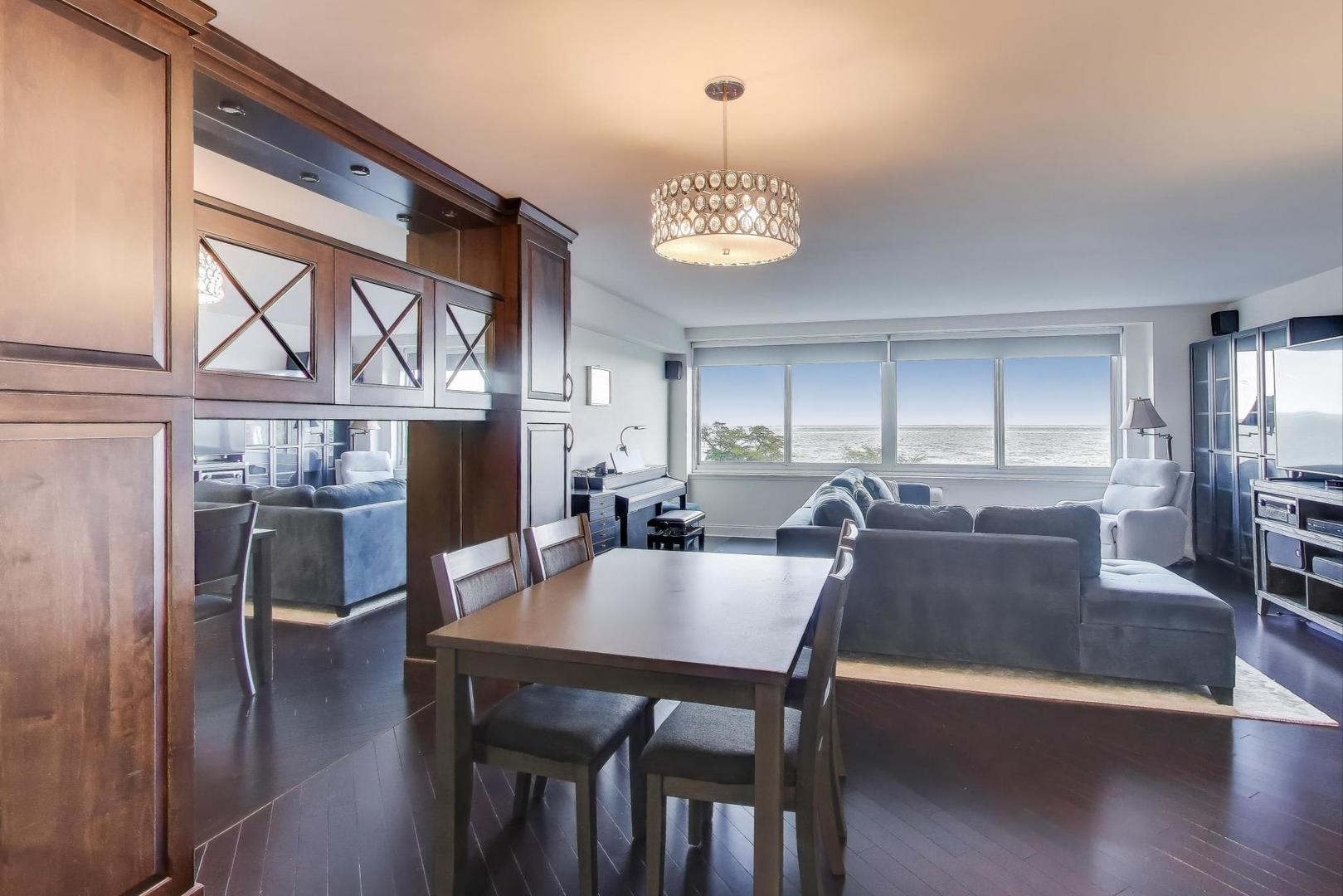 1440 N Lake Shore Drive 5D