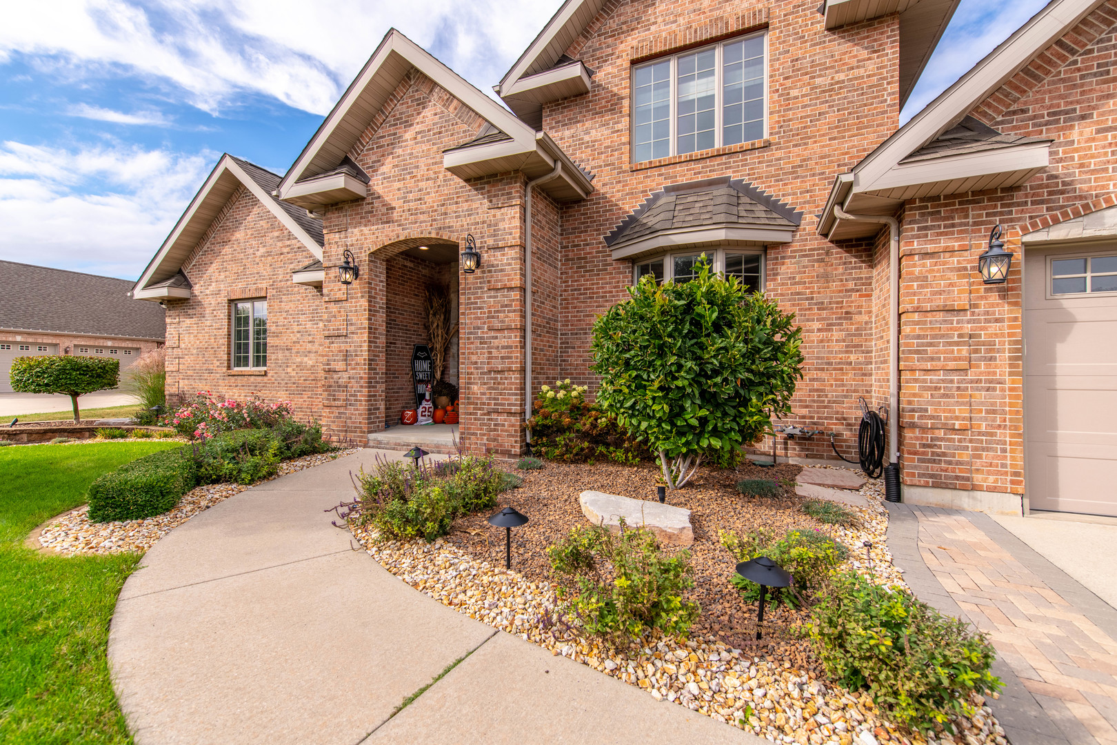 732 Edgewater Drive